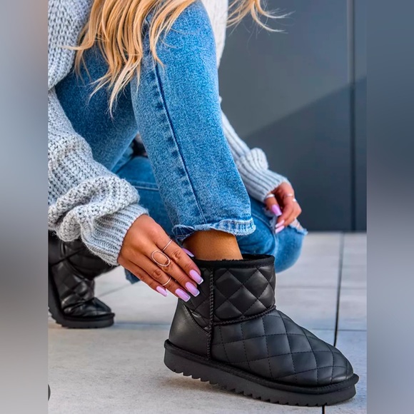 UGG Classic Mini II Quilted boots